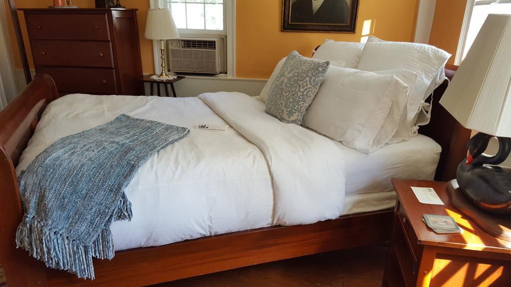 Bed and Breakfast The 1720 House à Vineyard Haven Extérieur photo