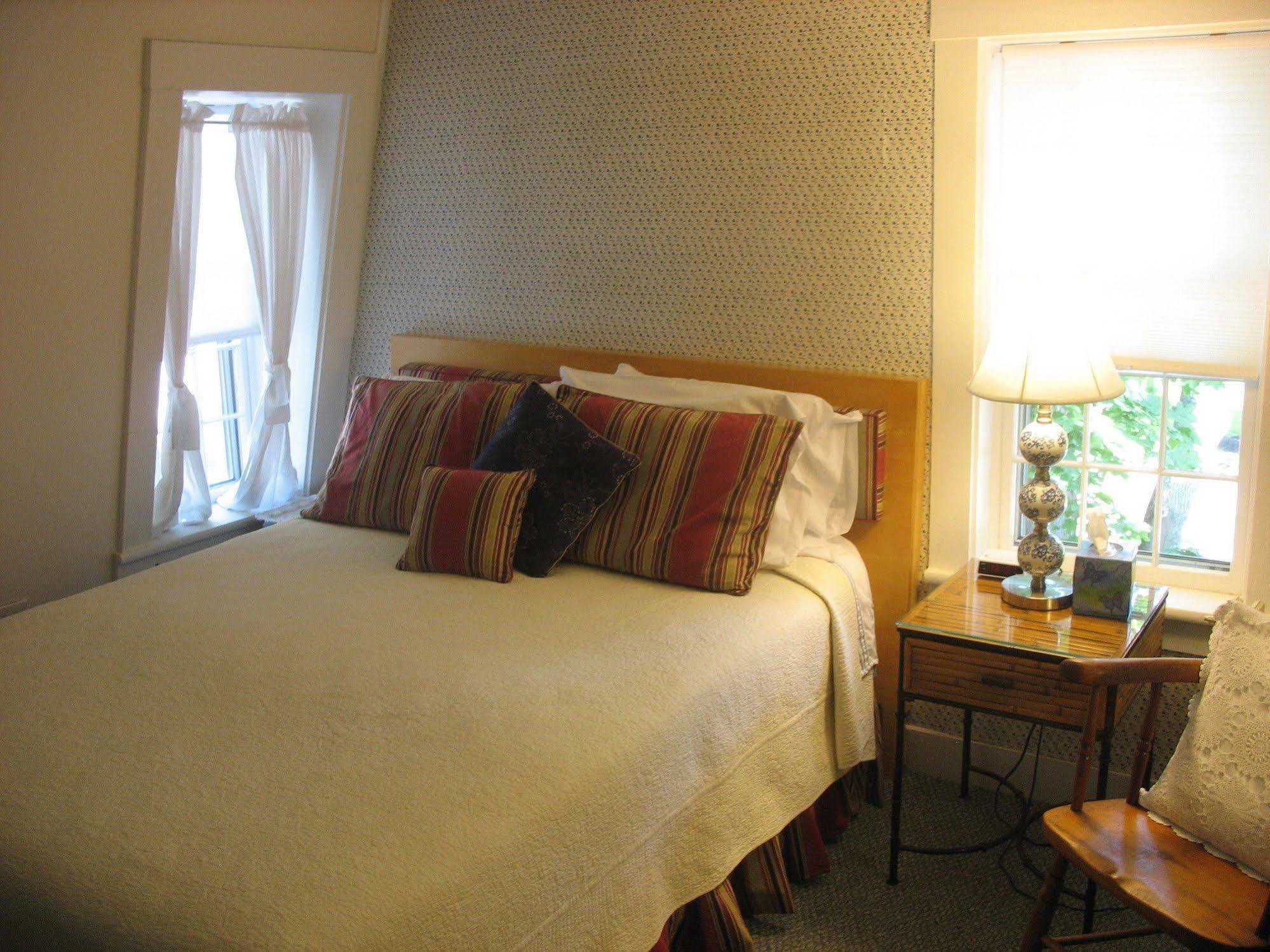 Bed and Breakfast The 1720 House à Vineyard Haven Extérieur photo