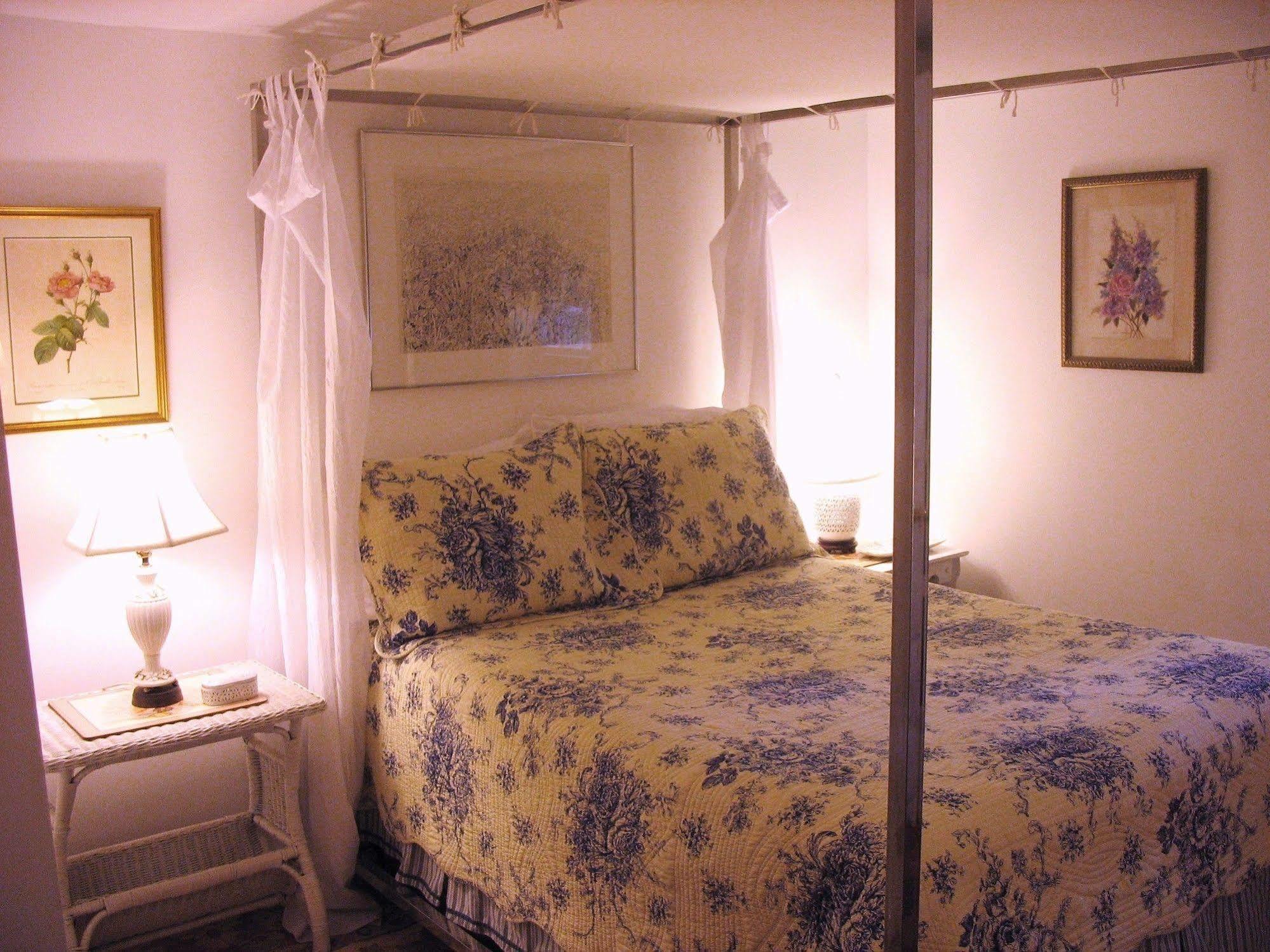 Bed and Breakfast The 1720 House à Vineyard Haven Extérieur photo