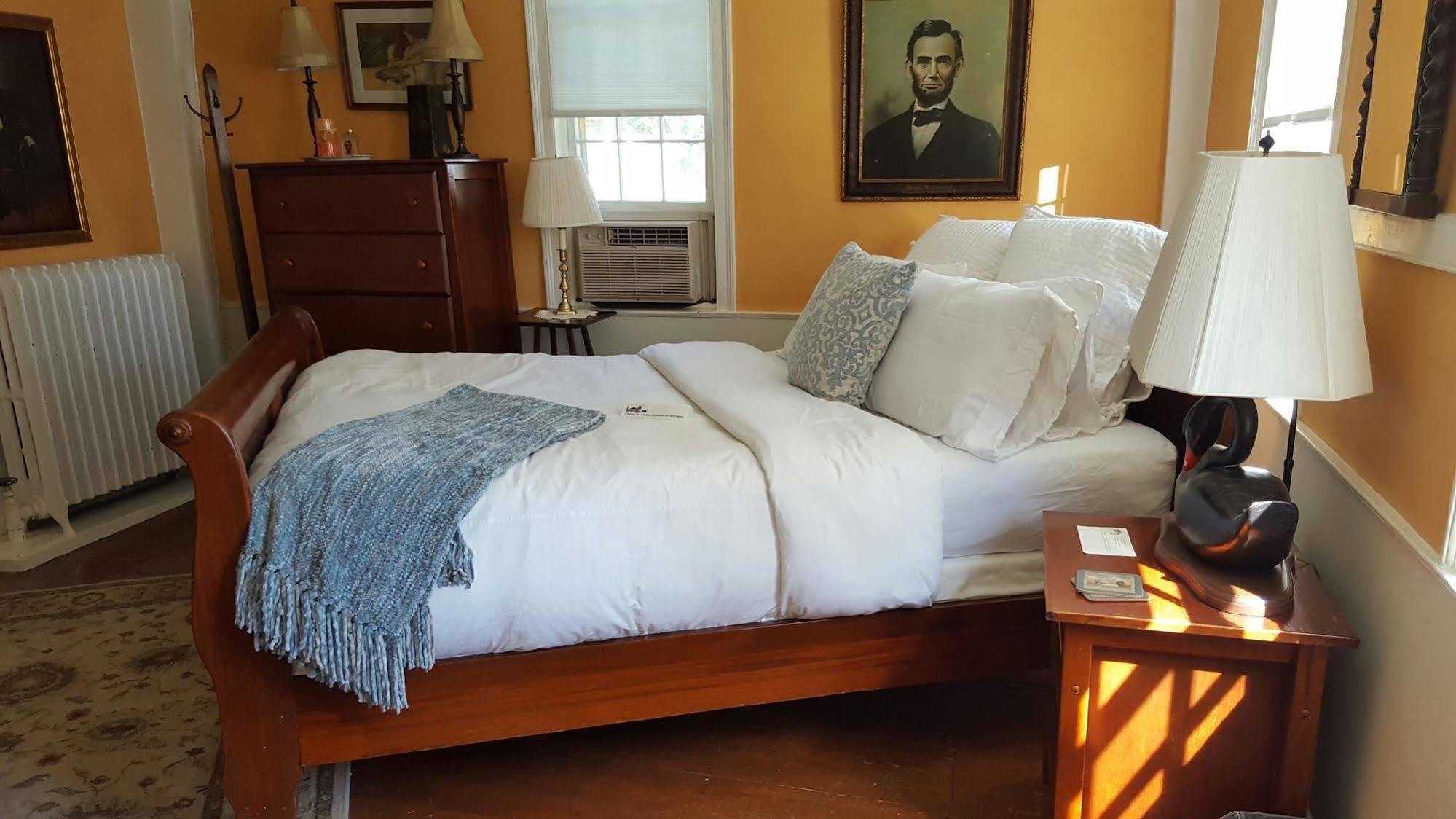 Bed and Breakfast The 1720 House à Vineyard Haven Extérieur photo